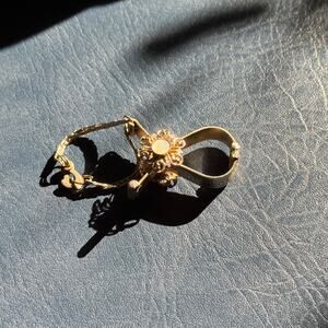 Antique Gold Plated & Moonstone Glove Clip